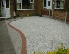 A Brown Edging Around the Limestone Chippings A Brown Edging Around the Limestone Chippings